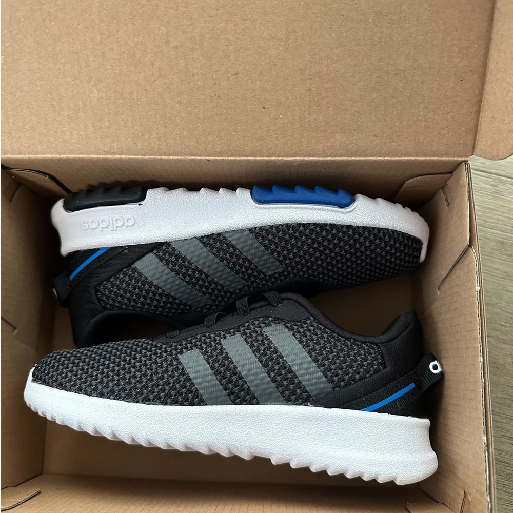Toddler adidas racer TR 2.1 size 10